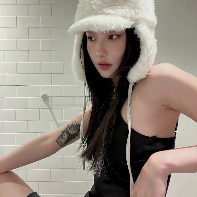 少女嬉春